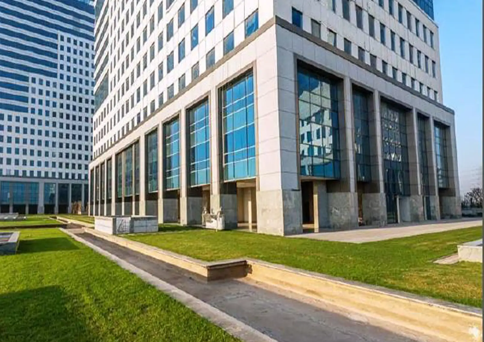 dlf-corporate-greens-gallery